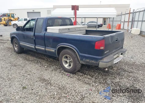 2002 Chevrolet S-10 Ls из США, поврежденный, VIN 1GCCS19W528205290
